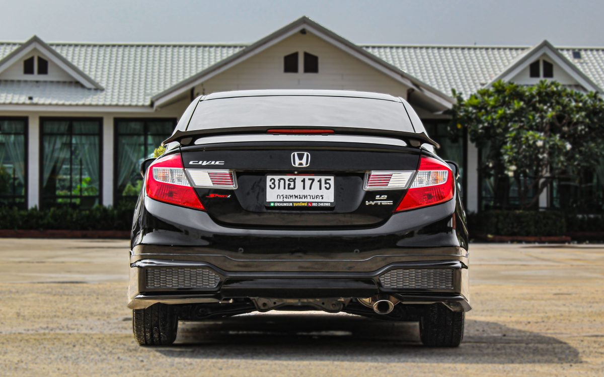 ขายรถบ้านมือสอง Honda Civic Fb 1.8ES AT ปี 2014 จด15 ขุมทรัพย์รถบ้าน รถมือสอง-ด้านหลัง