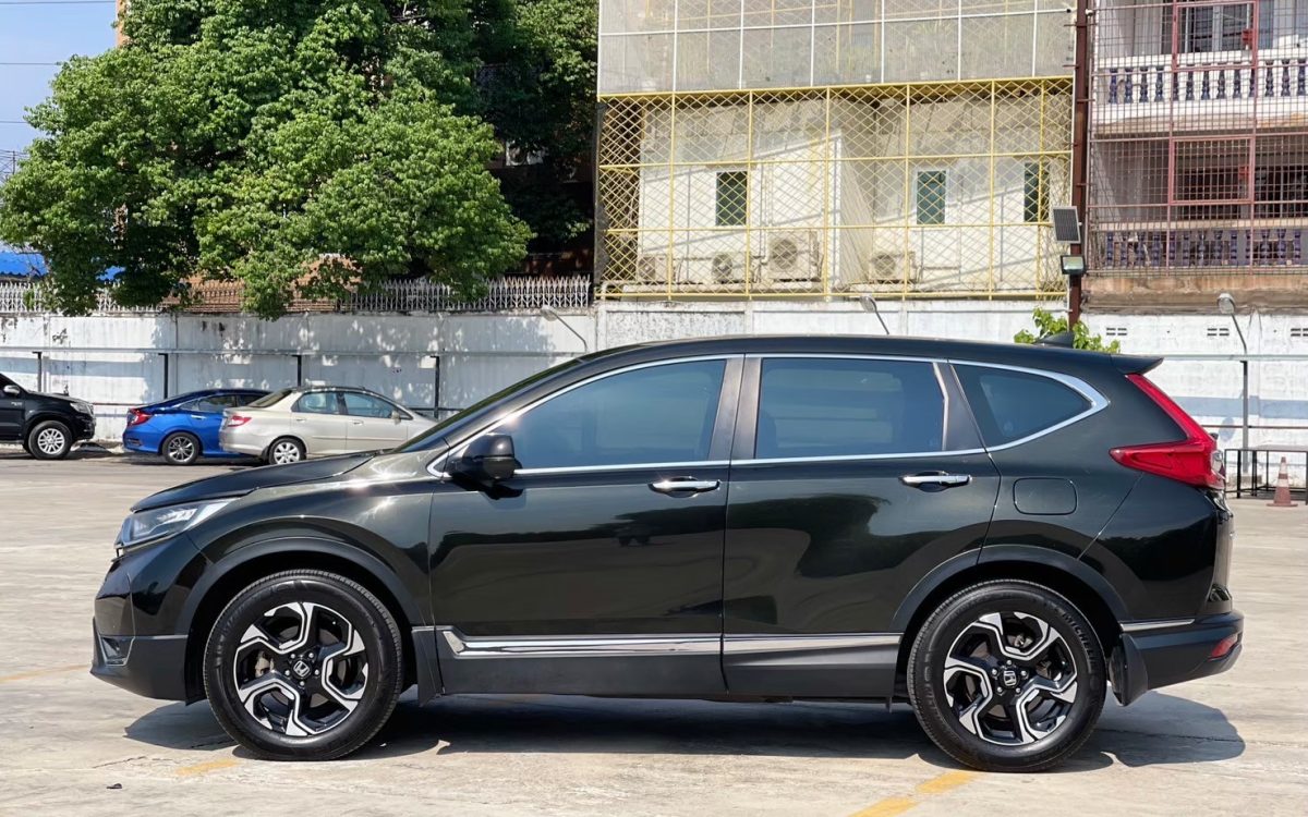 LINE_ALBUM_Honda Crv 2.4EL 4wd ปี17 สีเขียว ราคา 689,000_240523_15